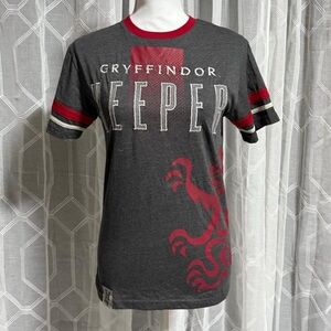 Harry Potter Gryffindor Quidditch Keepers Shirt XS Universal Studios